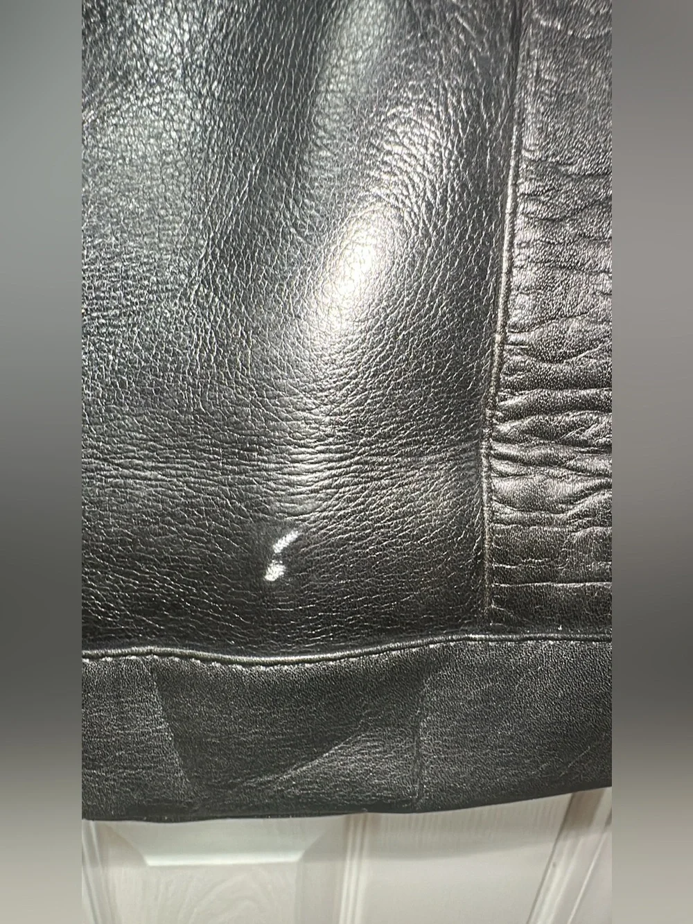 Andrew Phillips Women's Black Leather Zip-Top Tote Bag 20L X 14 H X 4.5 (bag 15)